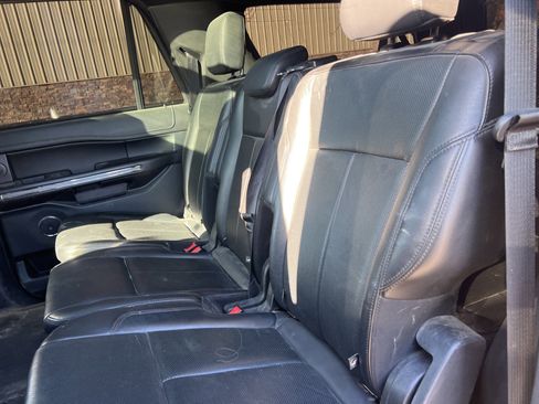 Used 2018 Ford Expedition Max XLT w/ Equipment Group 201A image 15