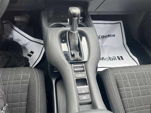 Used 2023 Honda HR-V LX image 43