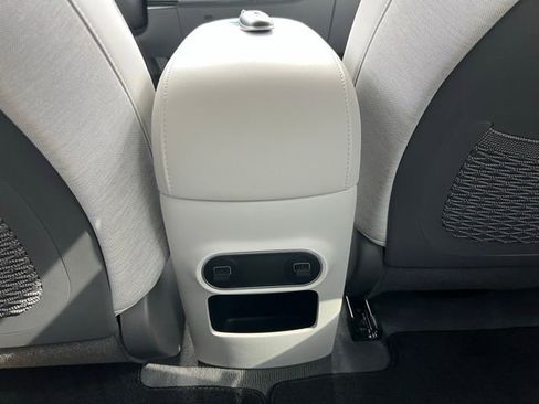 Used 2022 Hyundai Ioniq 5 SEL image 35