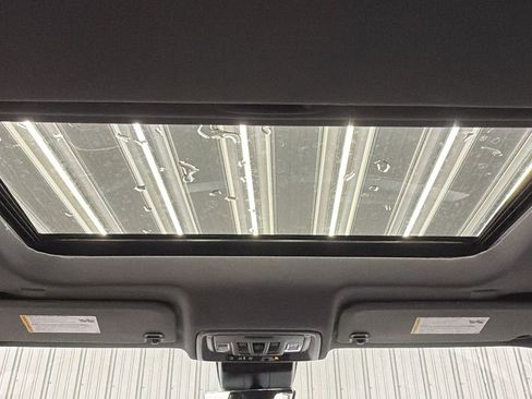 Used 2025 GMC Sierra 3500 Denali w/ Denali Reserve Package image 35