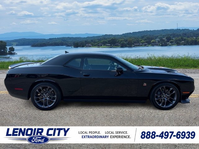 Used 2023 Dodge Challenger R/T Scat Pack w/ Plus Package RWD image 2