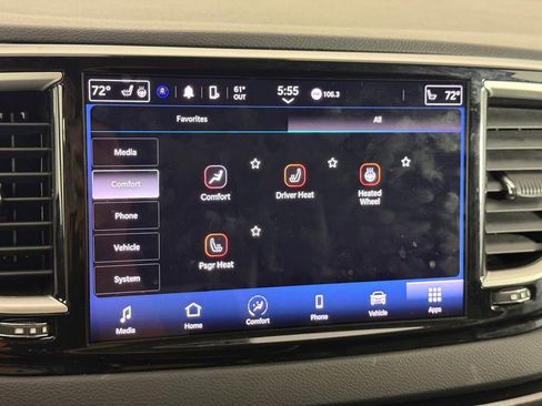 Used 2023 Chrysler Pacifica Touring-L FWD image 37