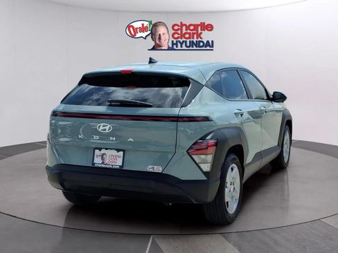 Used 2024 Hyundai Kona SE FWD image 5