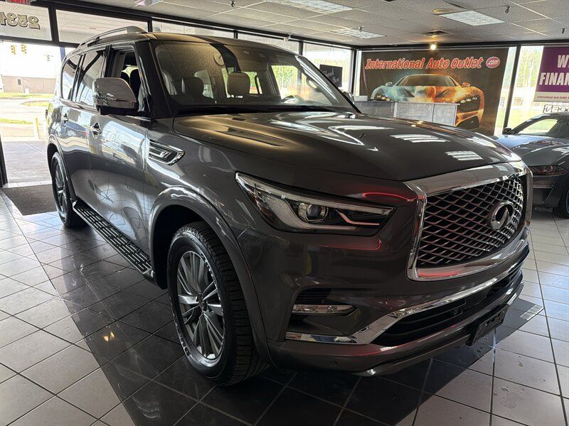Used 2024 INFINITI QX80 Luxe AWD/4WD image 4