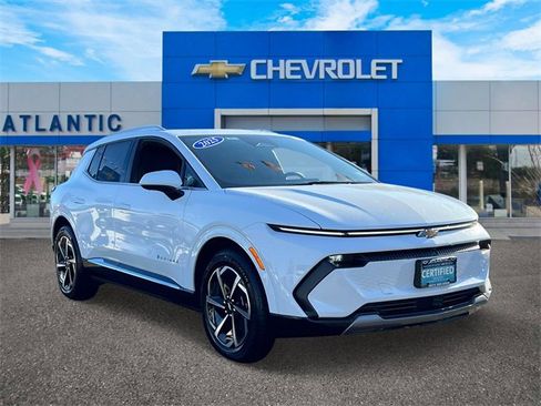 Used 2025 Chevrolet Equinox EV LT w/ Convenience Package image 2