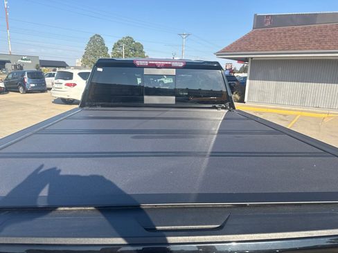 Used 2024 GMC Sierra 2500 Denali w/ Technology Package image 18