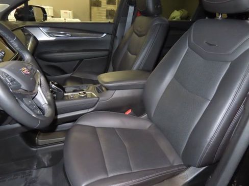 Certified 2023 Cadillac XT5 Sportv w/ Technology Package image 21