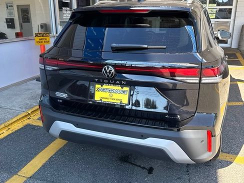 New 2026 Volkswagen Tiguan SE AWD/4WD image 12