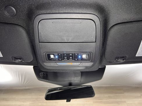 Used 2023 Ford Explorer Timberline image 9