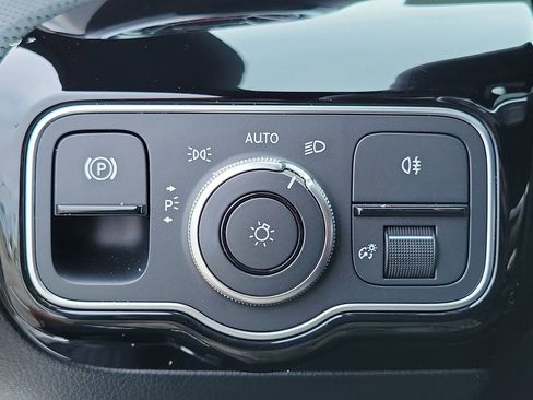 Certified 2023 Mercedes-Benz CLA 250 image 26