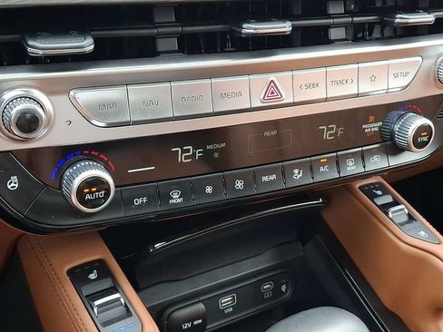 Certified 2024 Kia Telluride EX X-Line AWD/4WD image 17
