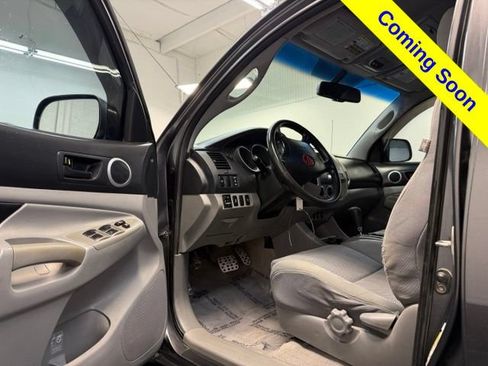 Used 2010 Toyota Tacoma 4x4 Double Cab w/ TRD Sport Pkg image 9