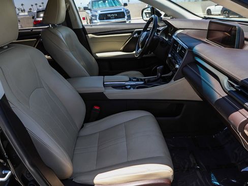 Used 2019 Lexus RX 450hL Luxury w/ Accessory Package AWD/4WD image 16
