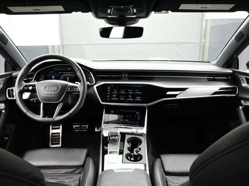 Used 2021 Audi RS 7 Sportback w/ Carbon Optic Package AWD/4WD image 19