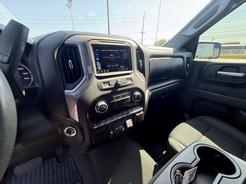 Used 2023 Chevrolet Silverado 1500 Custom RWD image 15