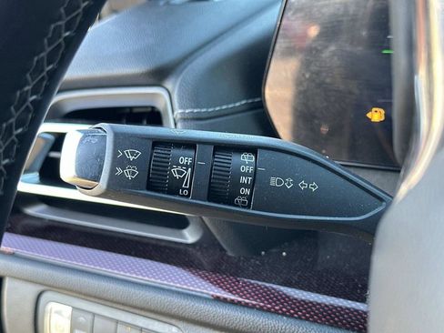 Used 2024 Chevrolet Traverse Z71 image 18