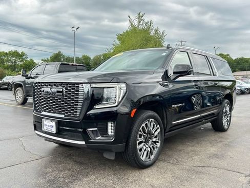 Used 2024 GMC Yukon XL Denali Ultimate w/ LPO, Floor Liner Package AWD/4WD image 5