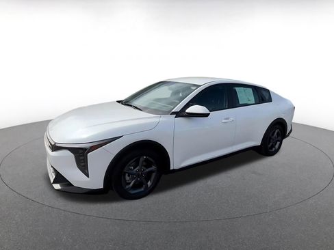 Used 2025 Kia K4 FWD image 8