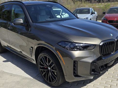 New 2026 BMW X5 sDrive40i image 9