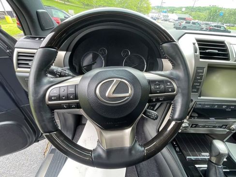 Used 2021 Lexus GX 460 Premium w/ Premium Package AWD/4WD image 34