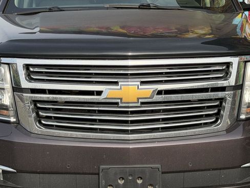 Used 2015 Chevrolet Suburban LTZ image 7