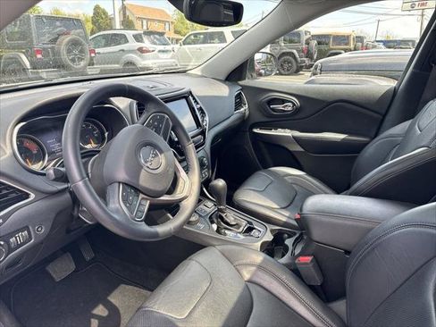 Certified 2019 Jeep Cherokee Limited w/ Luxury Group AWD/4WD image 14