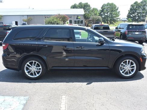 Used 2023 Dodge Durango GT RWD image 4