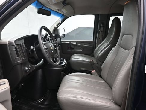 Used 2014 Chevrolet Express 3500 LS RWD image 12