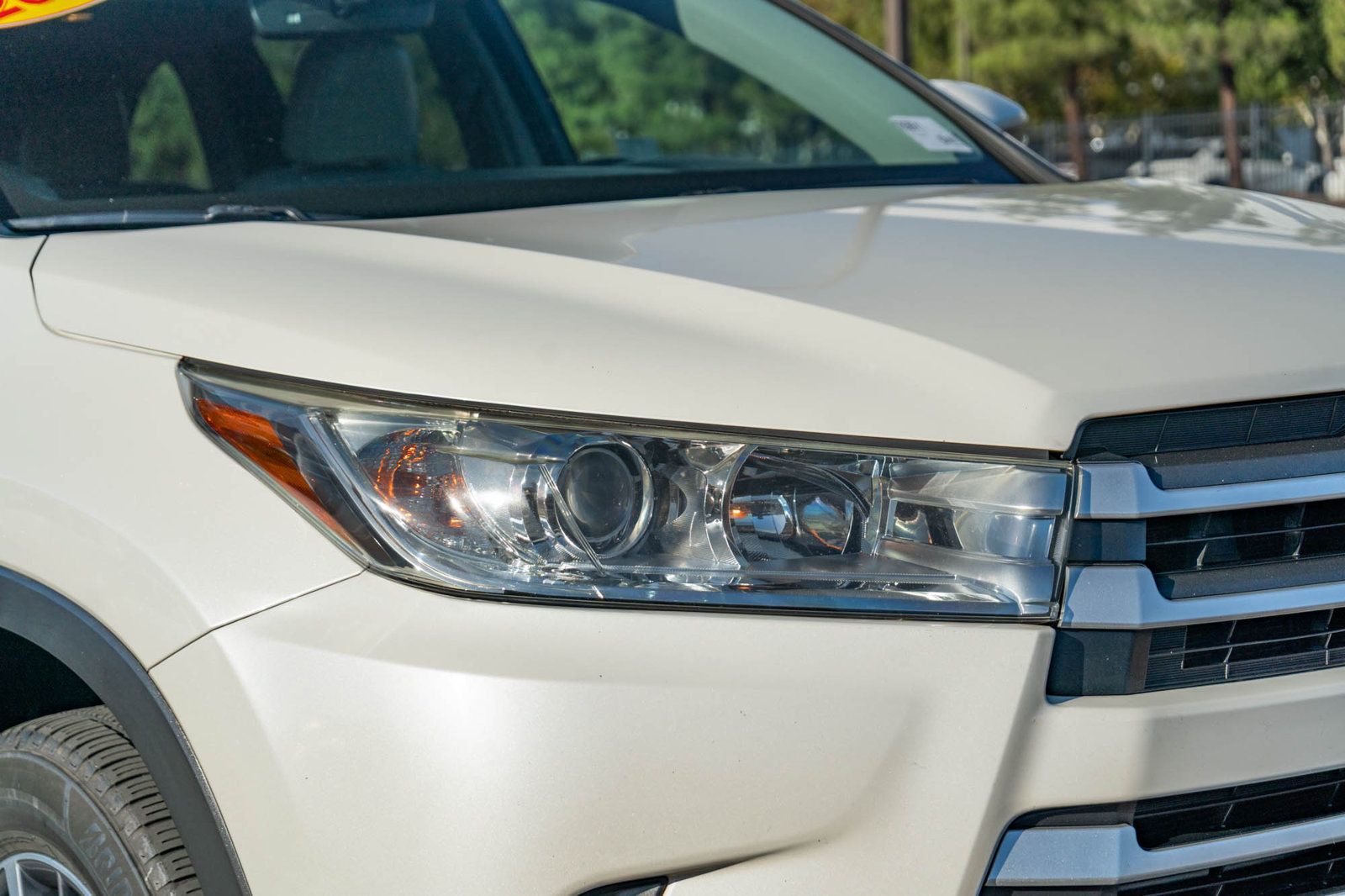 Used 2018 Toyota Highlander XLE FWD image 13