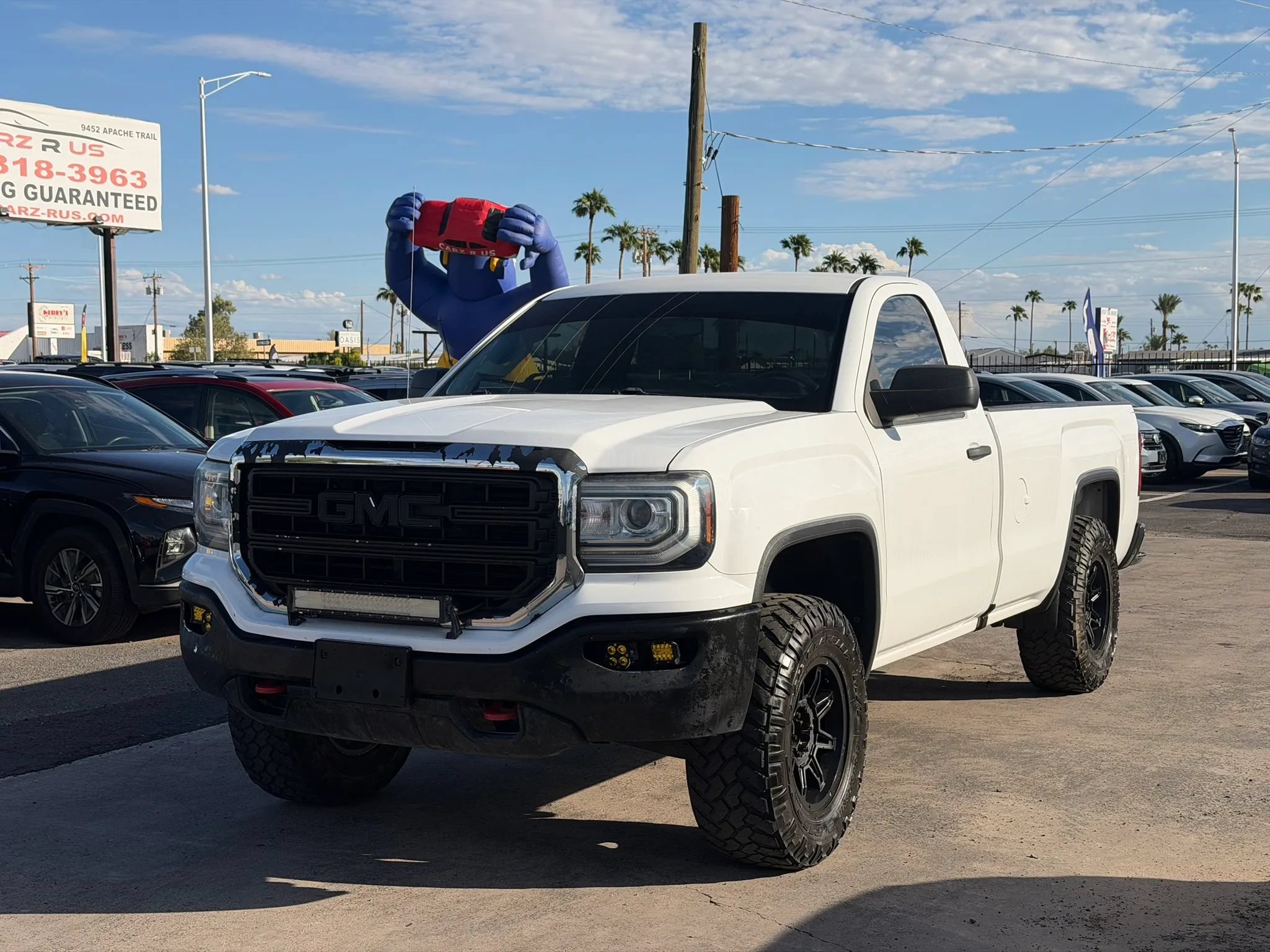 Used 2017 GMC Sierra 1500 2WD Regular Cab image 2