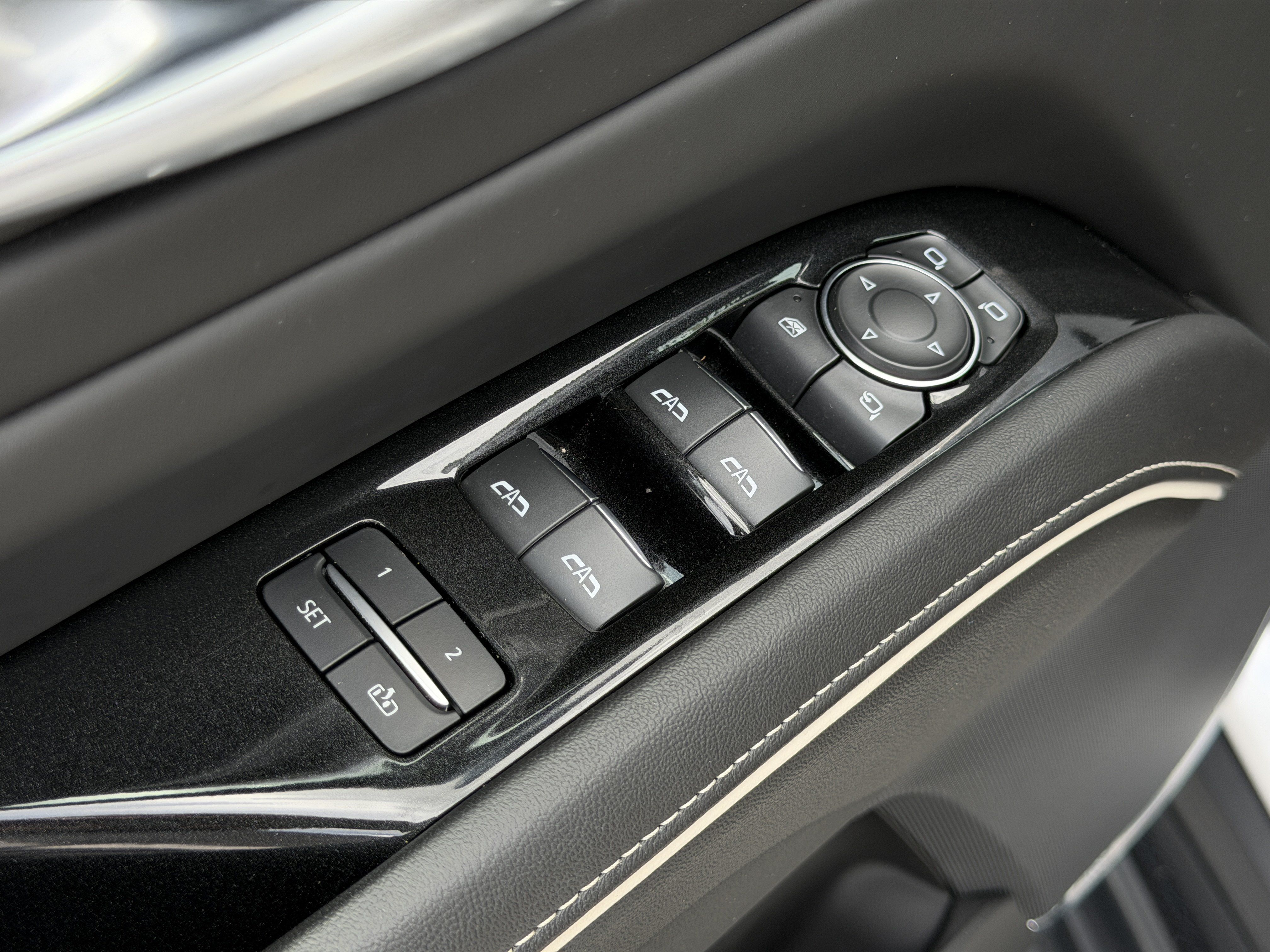 Certified 2024 Cadillac Escalade ESV Premium Luxury Platinum w/ LPO, Floor Liner Package AWD/4WD image 21