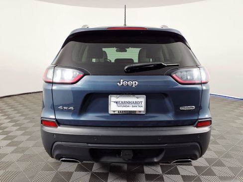 Used 2020 Jeep Cherokee Latitude Plus AWD/4WD image 5