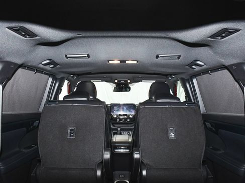 Used 2024 Toyota Highlander XSE AWD/4WD image 70