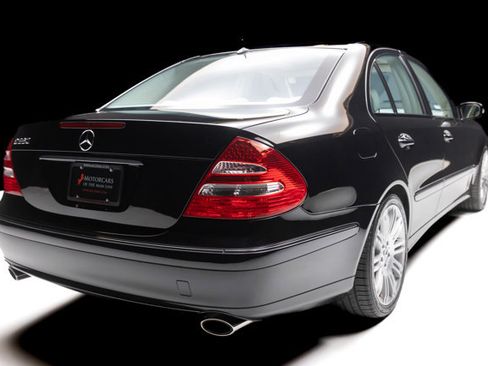 Used 2006 Mercedes-Benz E 350 Sedan image 23