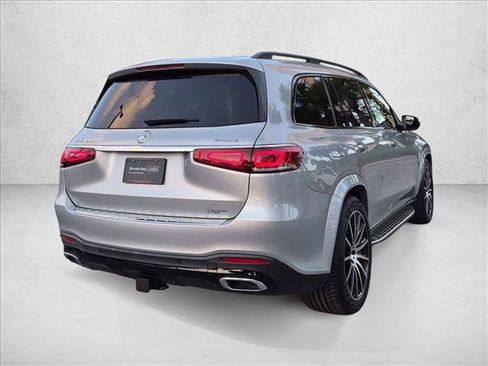 Used 2023 Mercedes-Benz GLS 450 4MATIC image 5