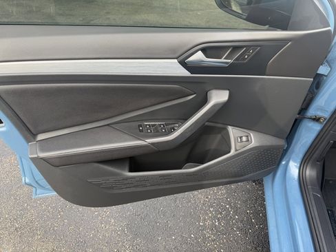 Used 2025 Volkswagen Jetta S image 24