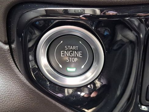 Certified 2025 Chevrolet Silverado 1500 LTZ w/ Z71 Off-Road Package image 25