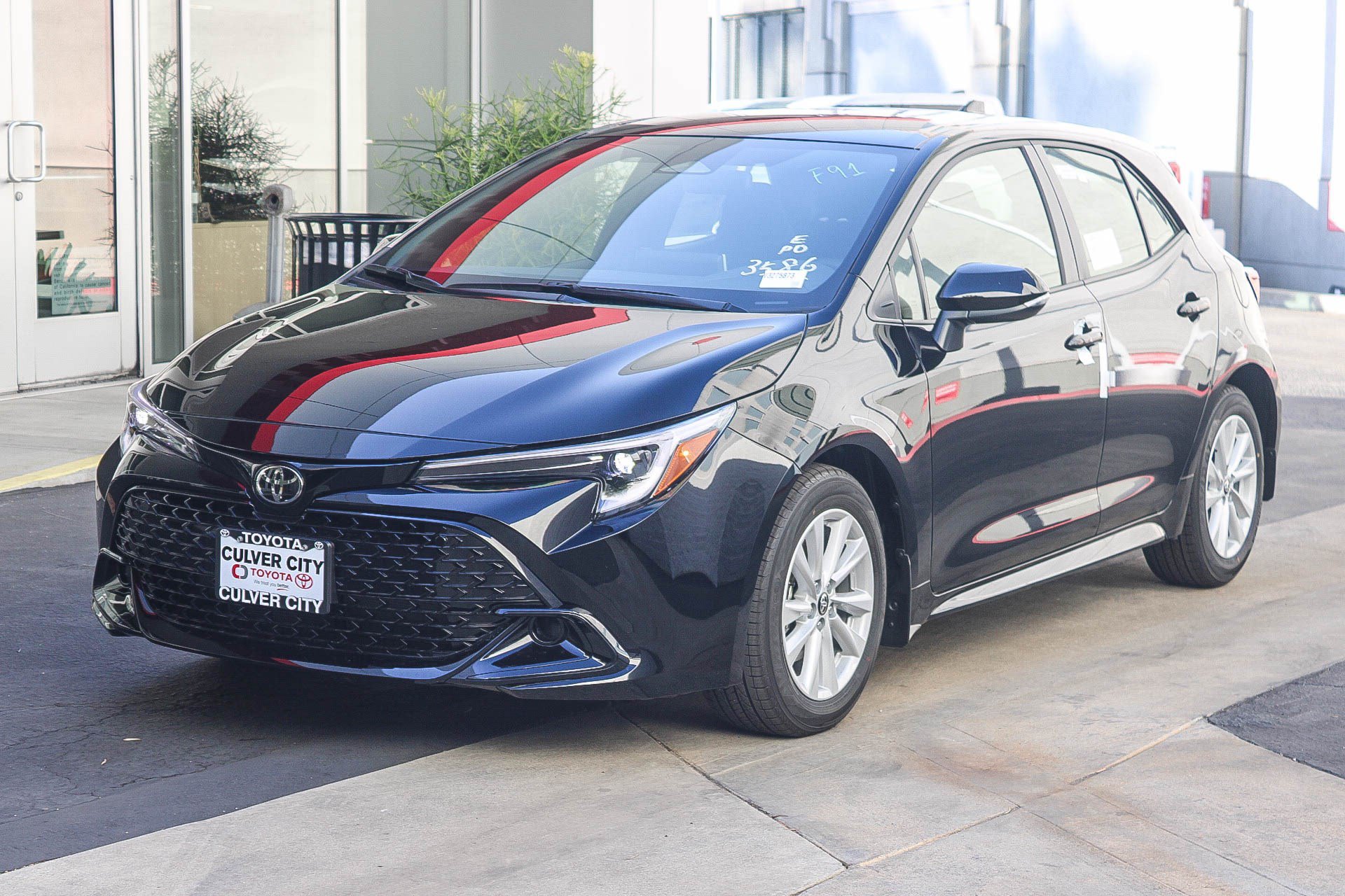New 2027 Toyota Corolla SE FWD image 3