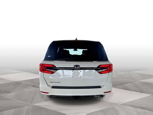 Used 2023 Honda Odyssey EX-L image 7