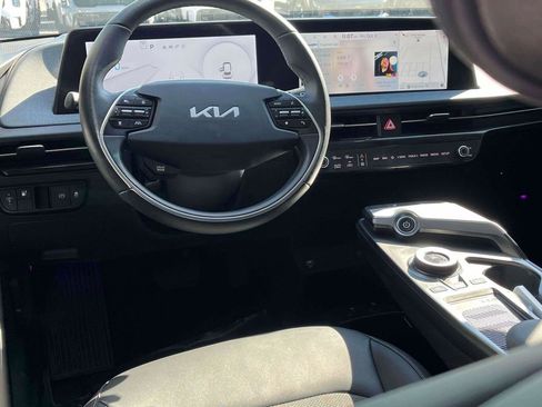 Used 2024 Kia EV6 Light image 2