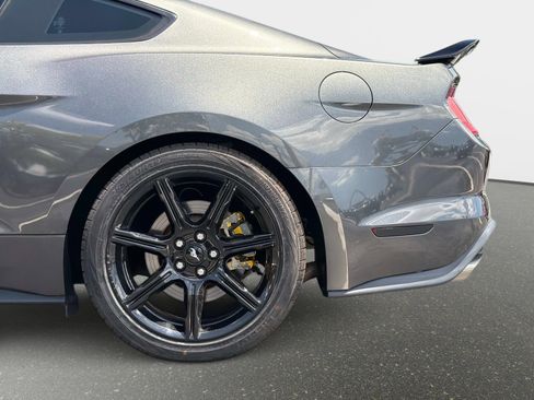 Used 2019 Ford Mustang GT w/ Black Accent Package RWD image 15