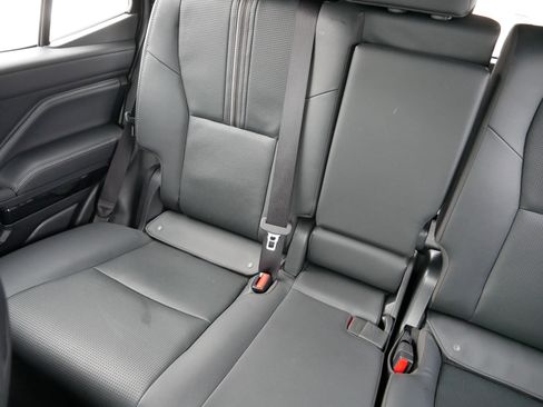 Used 2025 Toyota 4Runner Limited image 12