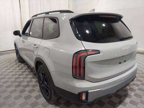 Used 2023 Kia Telluride SX X-Line AWD/4WD image 2