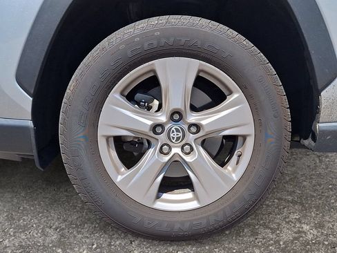 Used 2022 Toyota RAV4 XLE FWD image 10