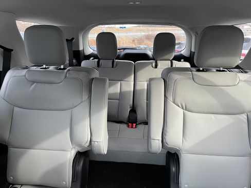 New 2026 Ford Explorer Active w/ Active Comfort Package image 9