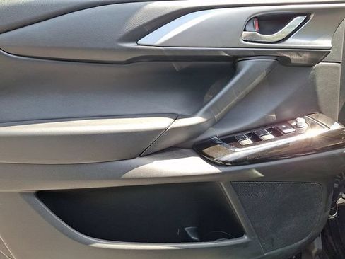 Used 2023 MAZDA CX-9 Touring AWD/4WD image 12