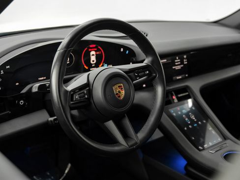 Used 2023 Porsche Taycan image 14