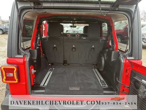 Used 2019 Jeep Wrangler Unlimited Rubicon w/ Dual Top Group image 18