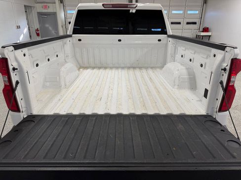 Used 2021 Chevrolet Silverado 1500 RST w/ Z71 Off-Road Package image 10