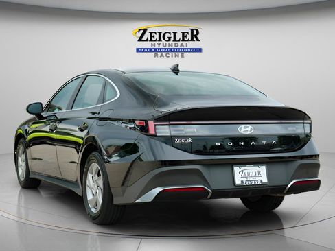 Certified 2025 Hyundai Sonata SE FWD image 5